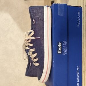 Keds brand sports shoe blue and gold color 7.5